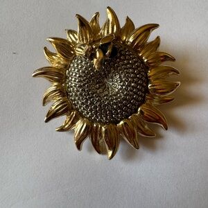 Gold Sunflower Brooch
